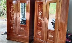 Lemari Kayu Mahoni